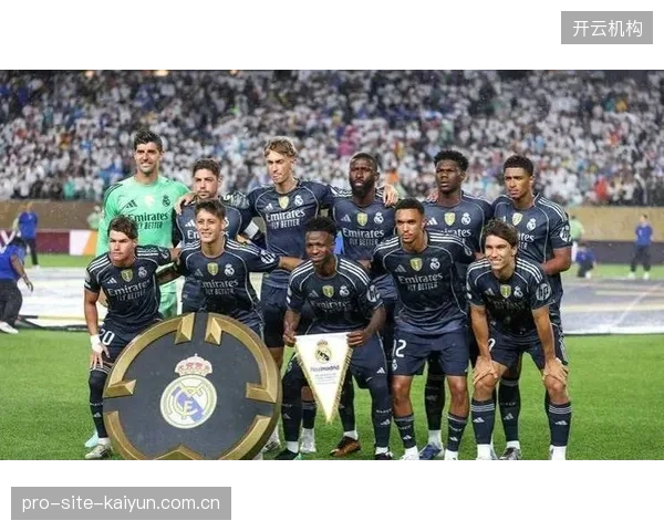 中场节奏重塑,贝林厄姆将以精准传导应对阿根廷的高位压迫。 中场节奏重塑,贝林厄姆将以精准传导应对阿根廷的高位压迫。